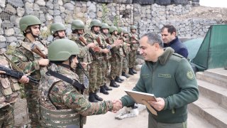 Քննչական կոմիտեի նախագահ Արթուր Պողոսյանը ՀՀ պաշտպանության նախարար Սուրեն Պապիկյանի հետ այցելել է հանրապետության հարավարևելյան սահմանագոտի